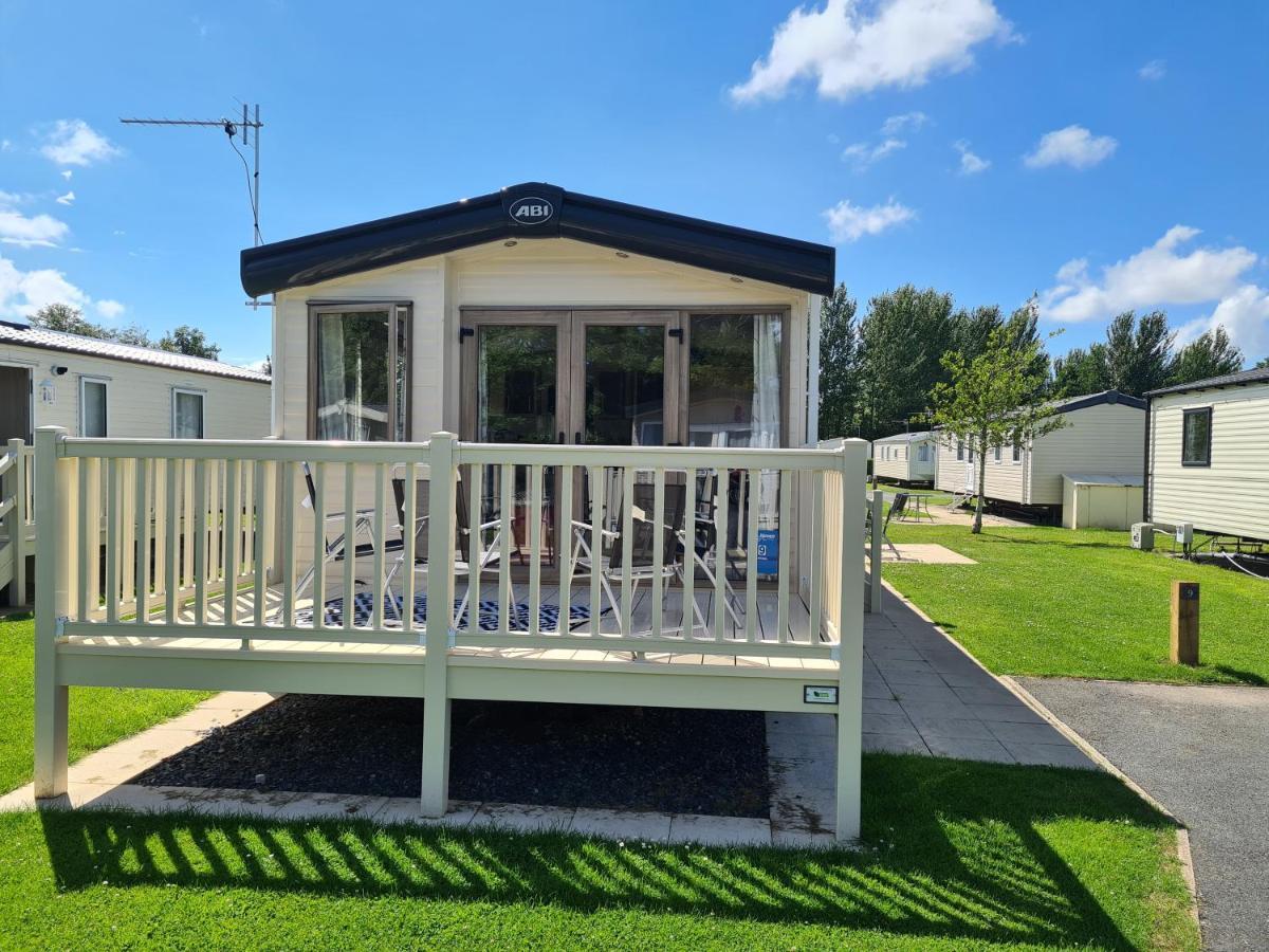 The Hideaway Hotel Grange-over-Sands Bagian luar foto