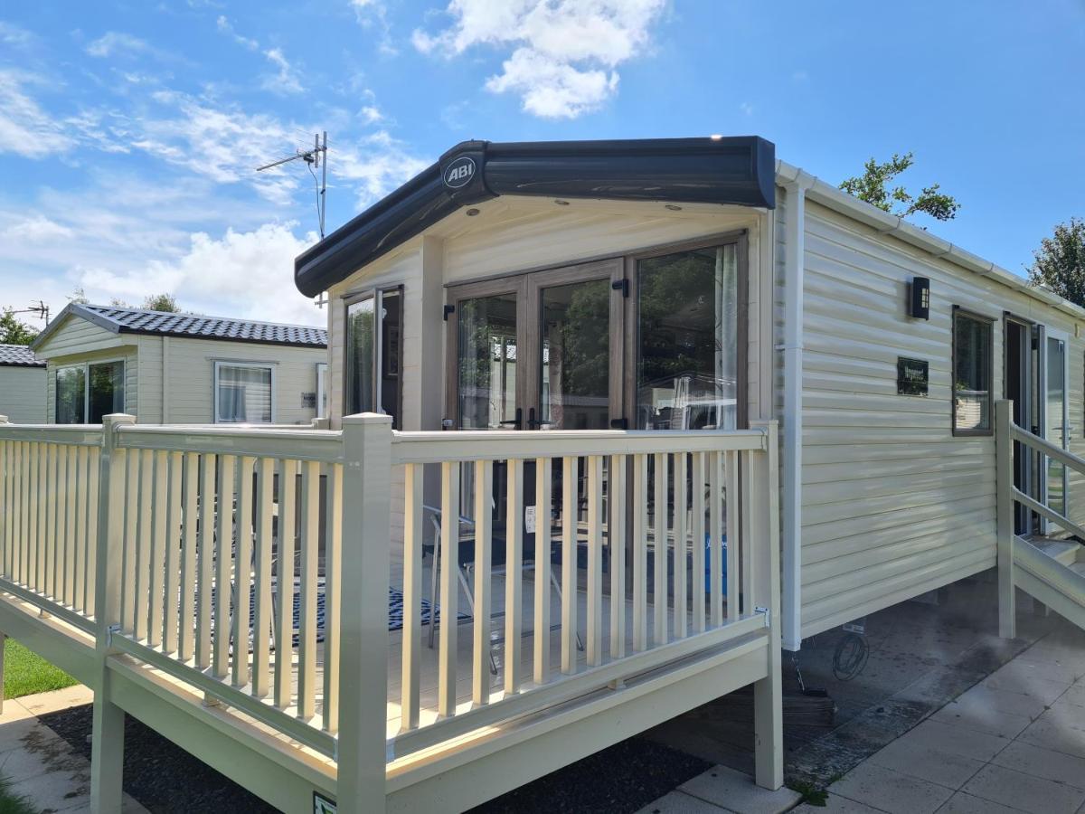 The Hideaway Hotel Grange-over-Sands Bagian luar foto